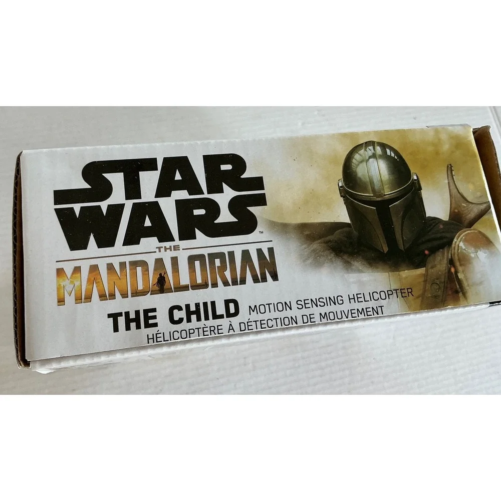 World Tech Toys Star Wars The Mandalorian The Child Motion Sensing IR Helicopter